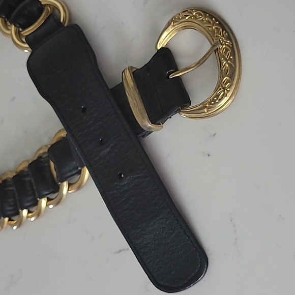 Vintage gold metal black faux leather belt Size Small - Picture 5 of 10